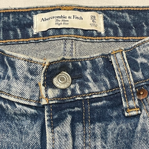 a&f mom jeans - Picture 3 of 5